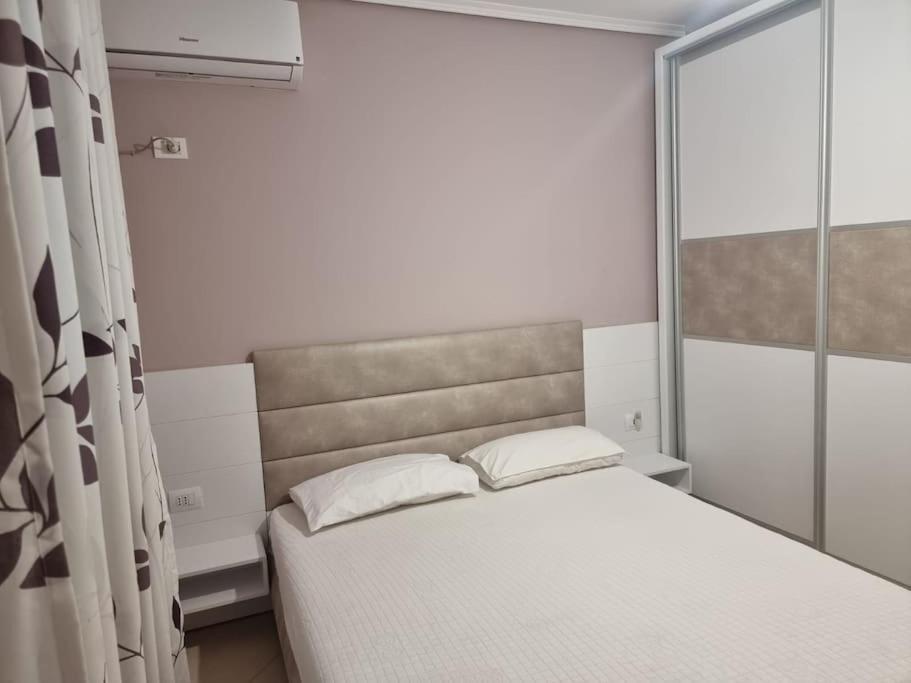 Two Suns Apartament Sarandë 外观 照片
