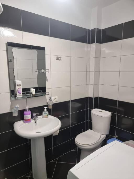 Two Suns Apartament Sarandë 外观 照片